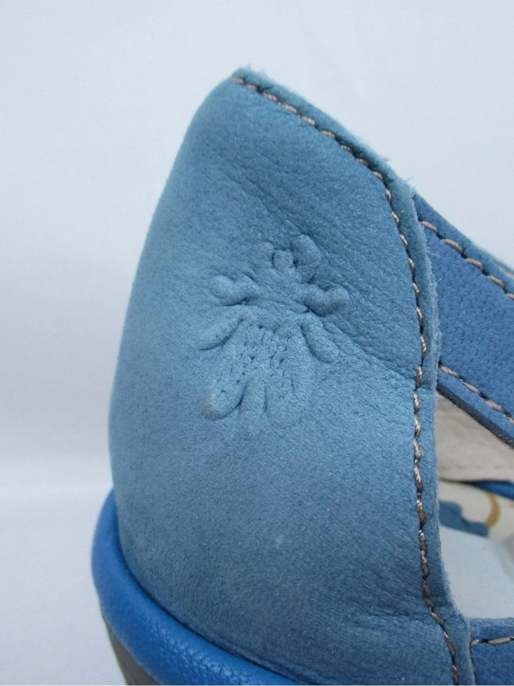 NWOB Fly London Yadi Blue Leather Peep-Toe Slip-On 2.5 Wedge Sandals EU37 US7